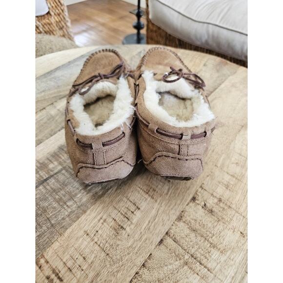Ugg Dakota Moccasin Slippers Slip On Women's Size 9 Brown Leather - Picture 8 of 8
